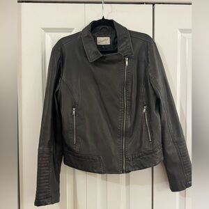 Universal Thread Black Leather Jacket Modern Style